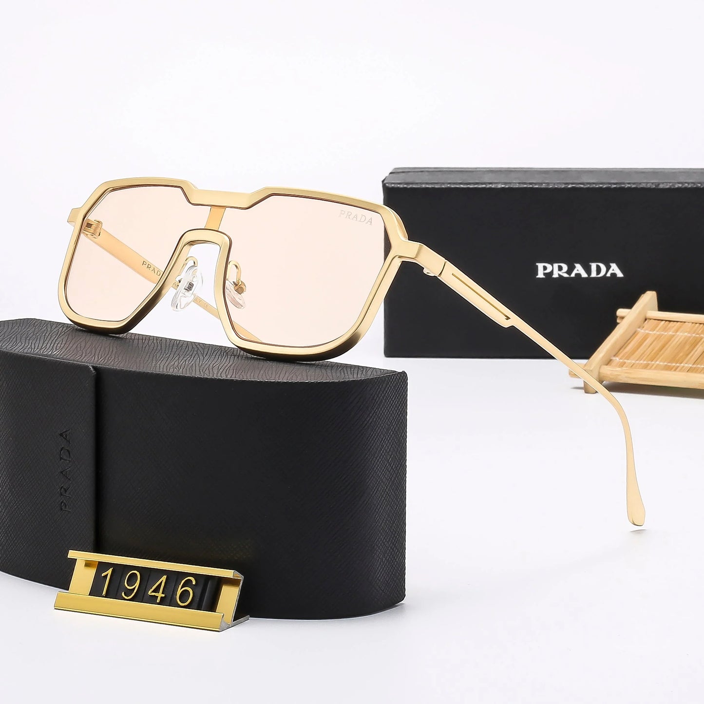 Fashion Sunglassesā1946