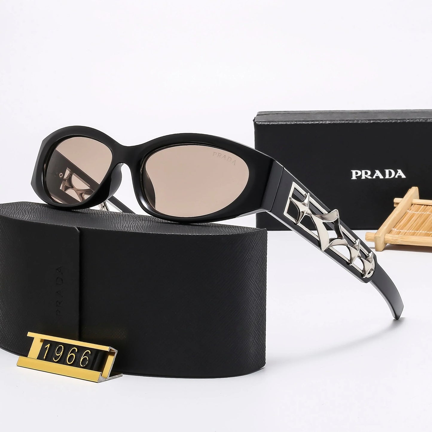 Fashion Sunglassesā1966