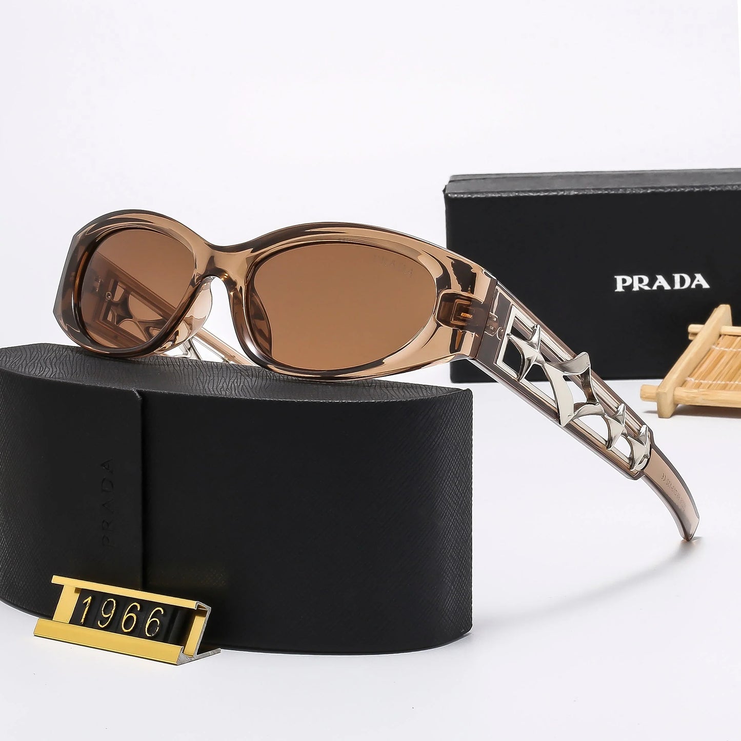 Fashion Sunglassesā1966